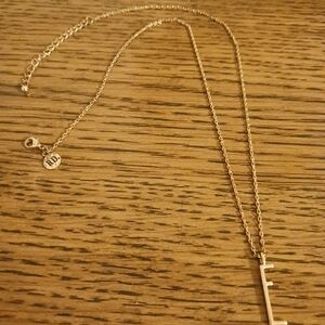 RAE DUNN initial E necklace